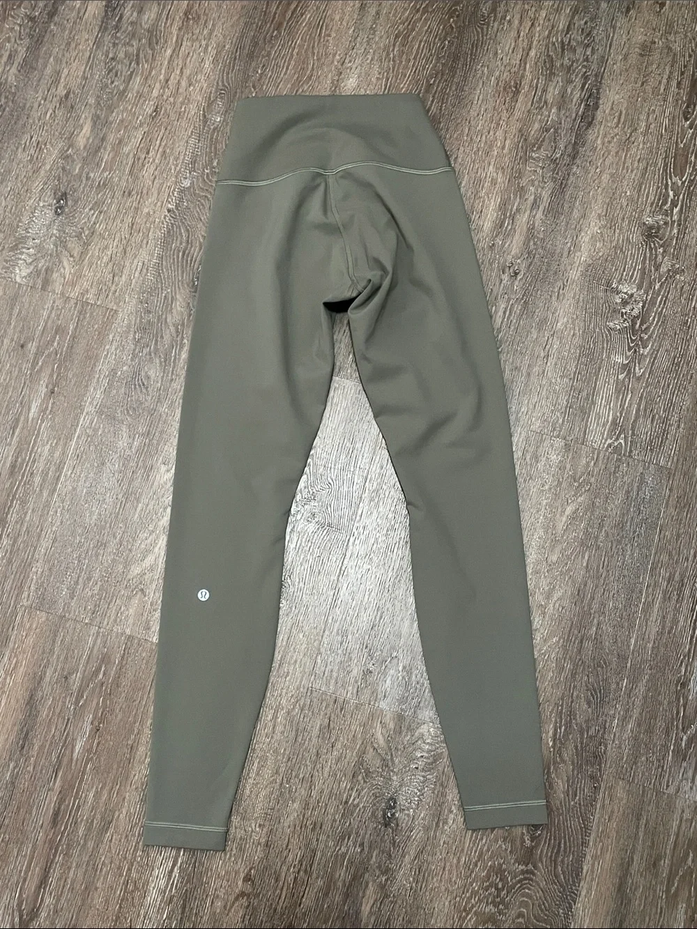 EUC Lululemon Matching Set. Size 6